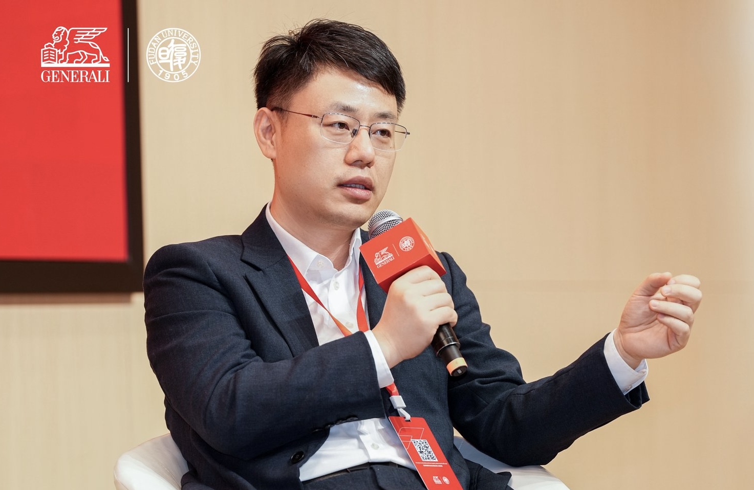 力高新能副总裁鲍伟博士出席圆桌对话